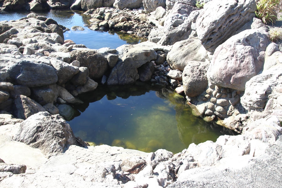 【式根島】山海の湯(ふなりっとの湯)は野趣あふれる温泉!海辺の秘湯体験<前編>